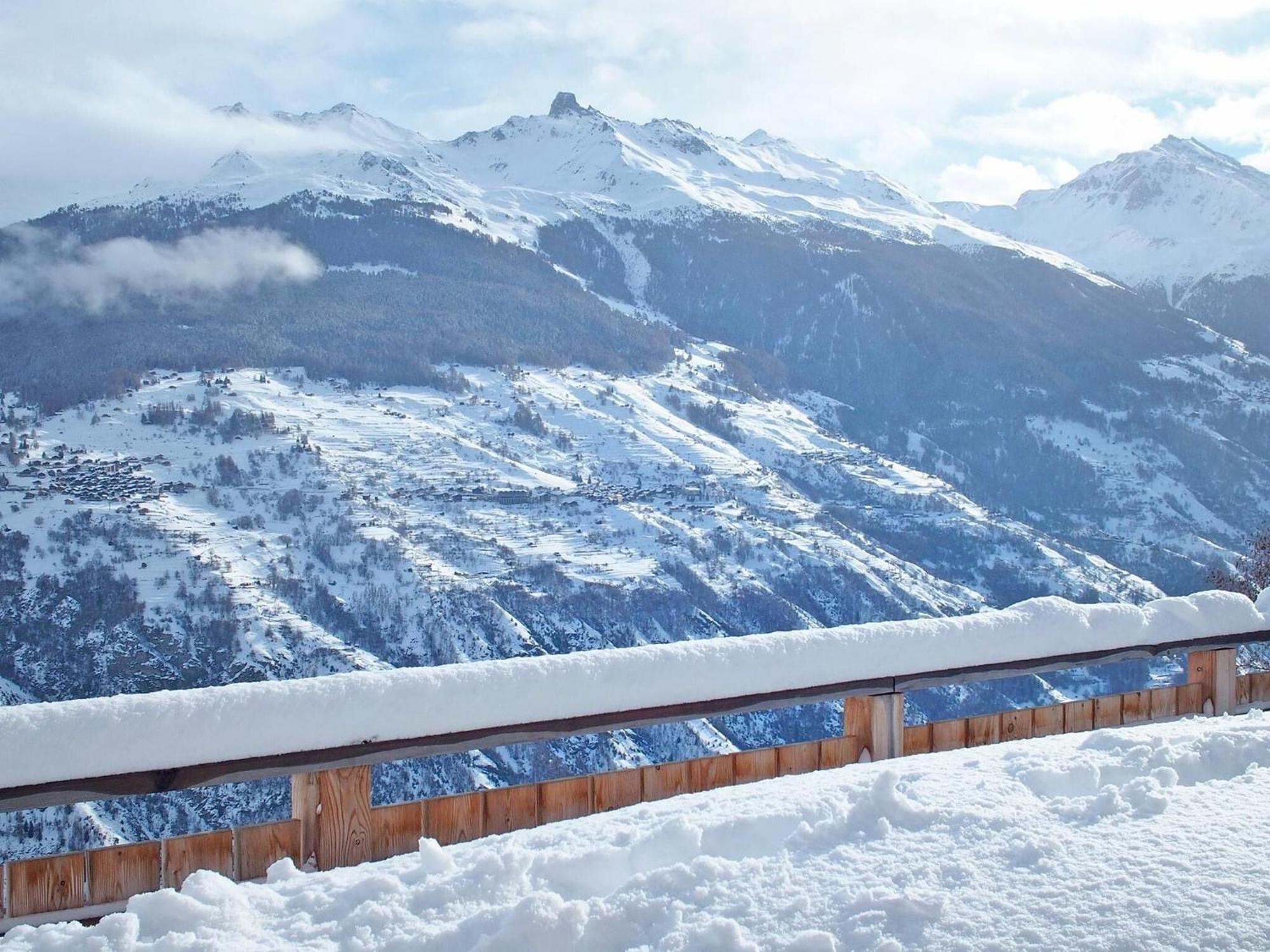 Mountain-View Chalet In Heremence With Terrace Eksteriør bilde