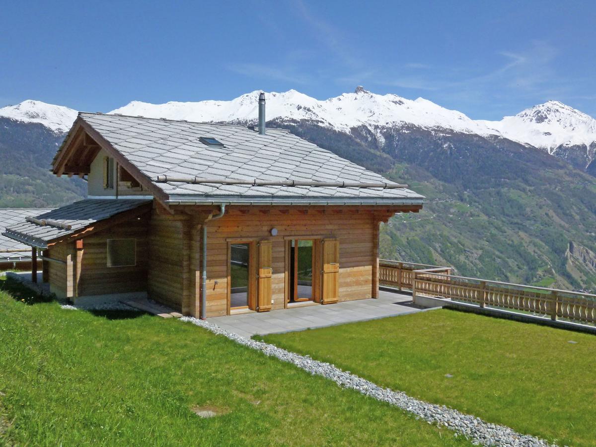 Mountain-View Chalet In Heremence With Terrace Eksteriør bilde